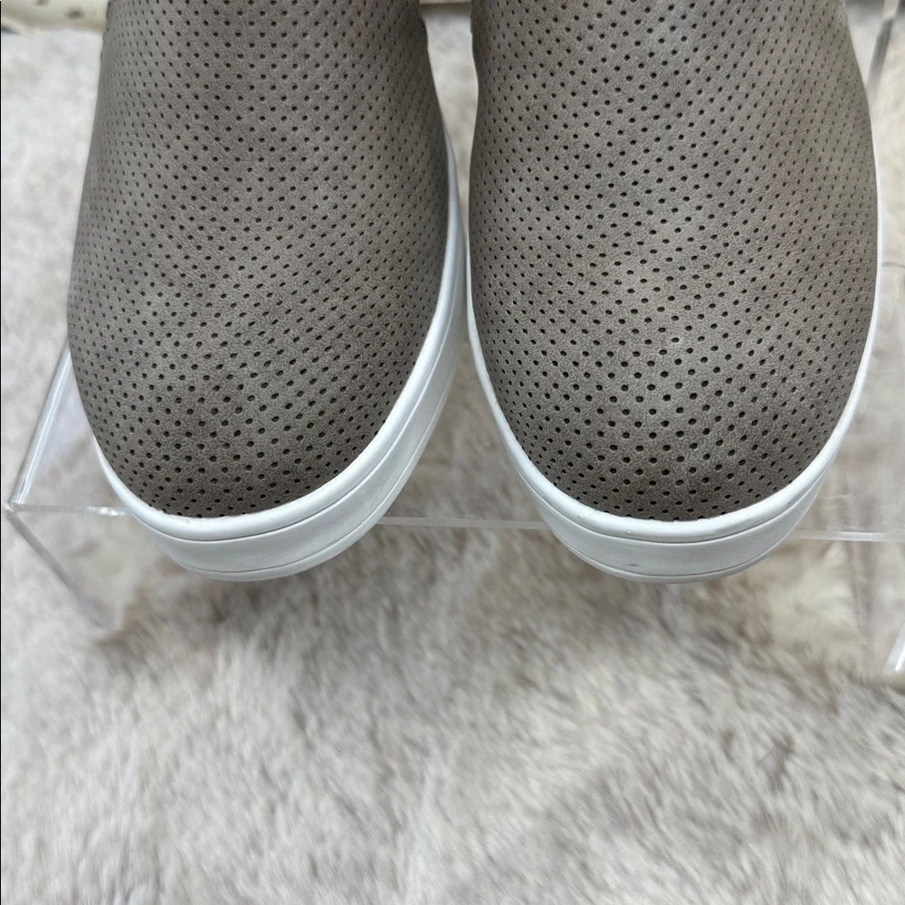 Journee Collection perforated faux